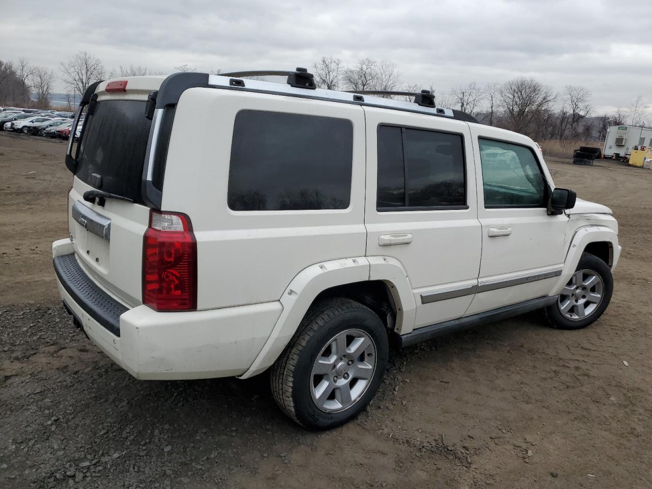 2006 Jeep Commander - Image 3