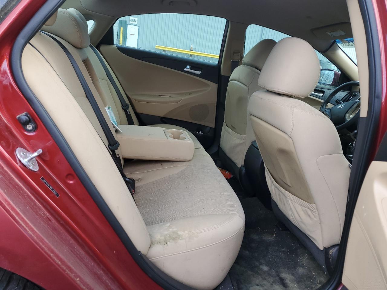 2012 Hyundai Sonata - Image 10