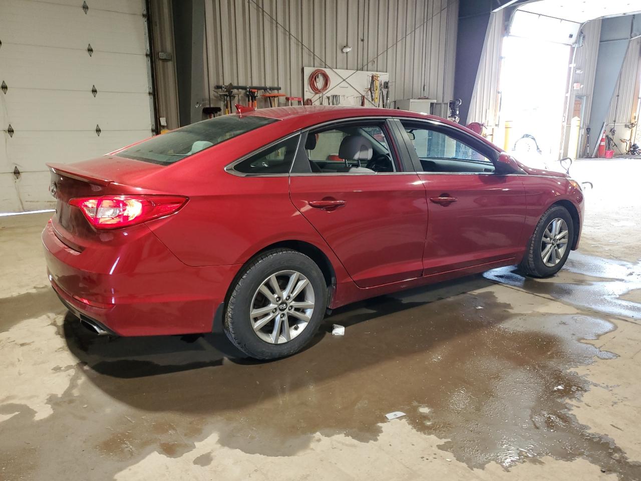 2015 Hyundai Sonata - Image 3