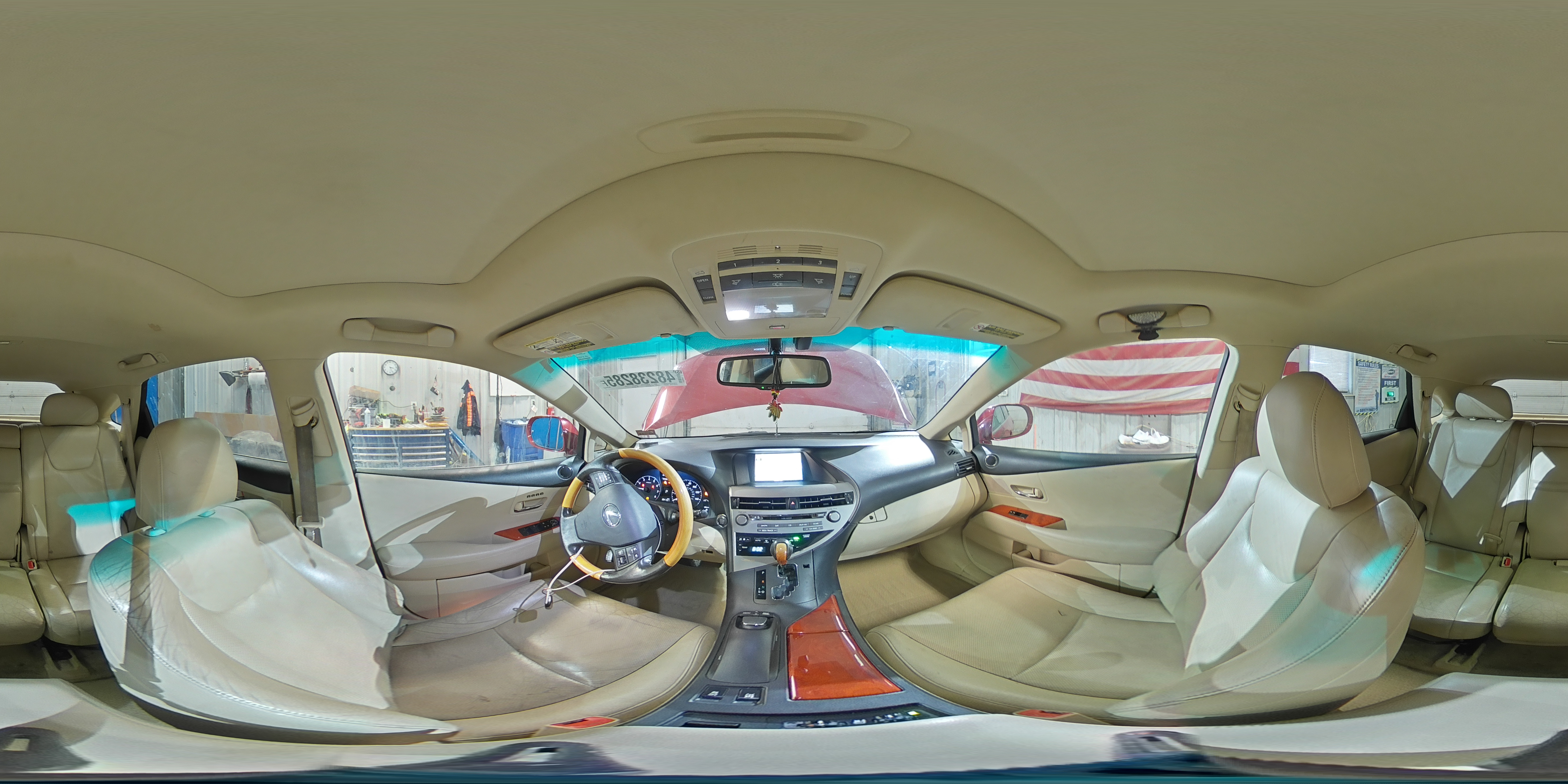 2011 Lexus RX - Image 14