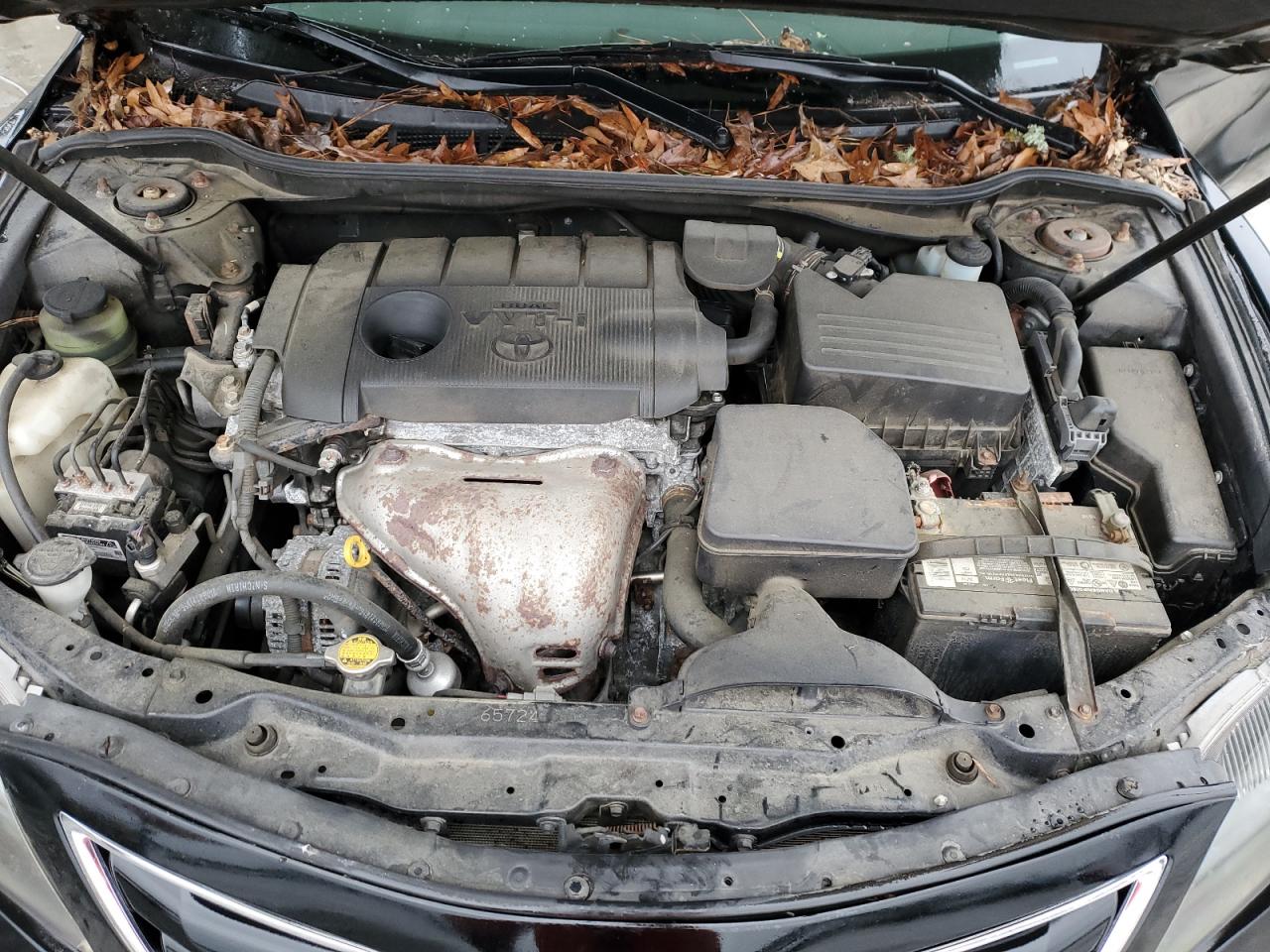 2011 Toyota Camry - Image 11