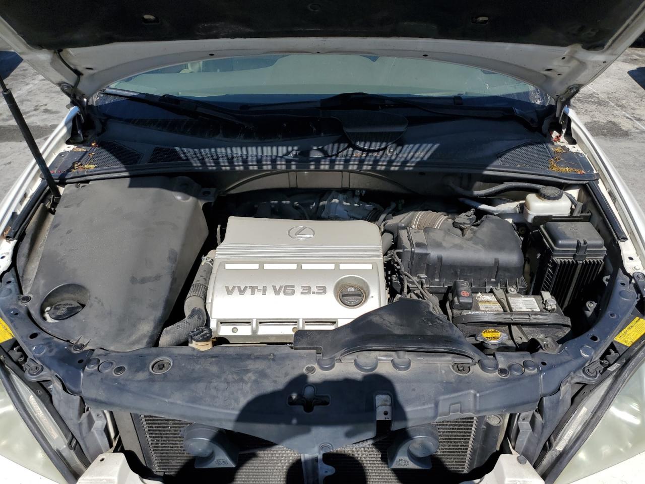 2005 Lexus RX - Image 12