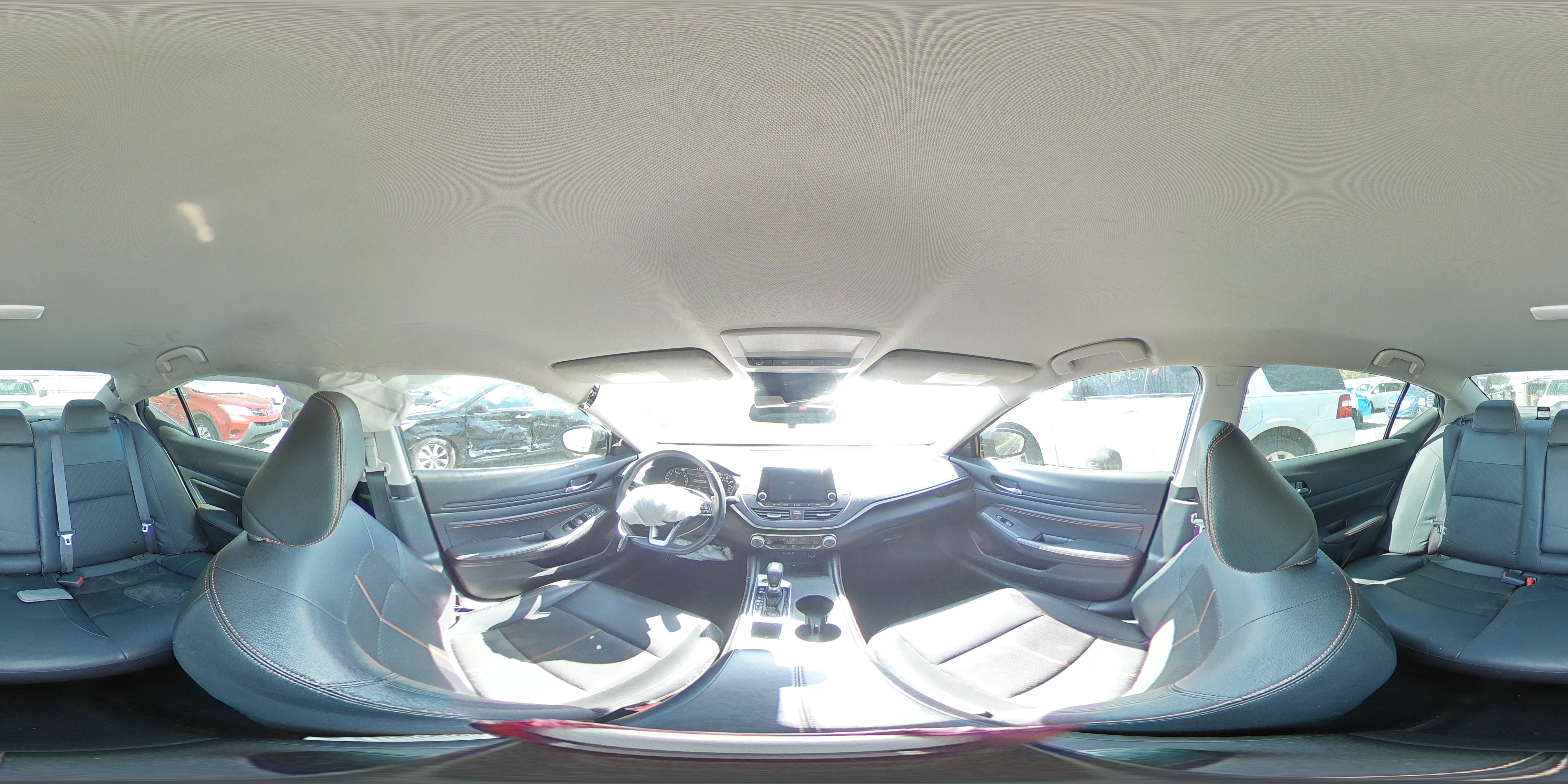 2020 Nissan Altima - Image 12
