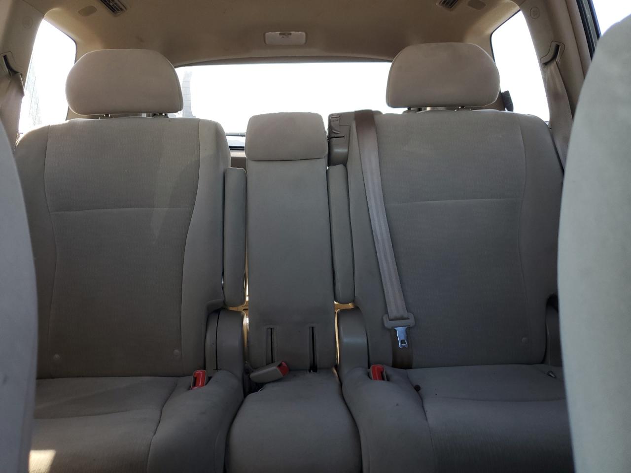 2013 Toyota Highlander - Image 10