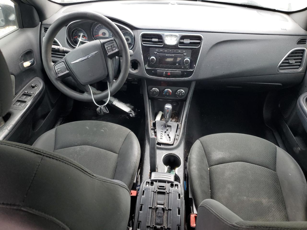2012 Chrysler 200 - Image 8