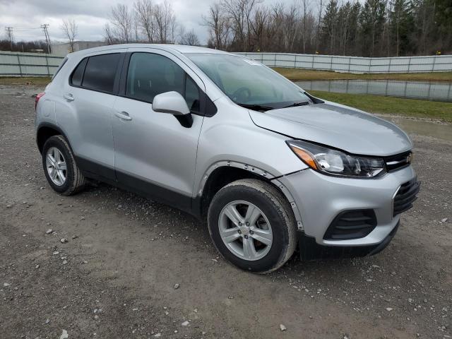  CHEVROLET TRAX 2022 Srebrny