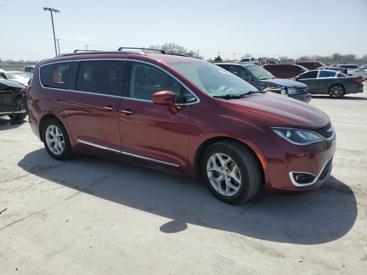 2020 Chrysler Pacifica - Image 4