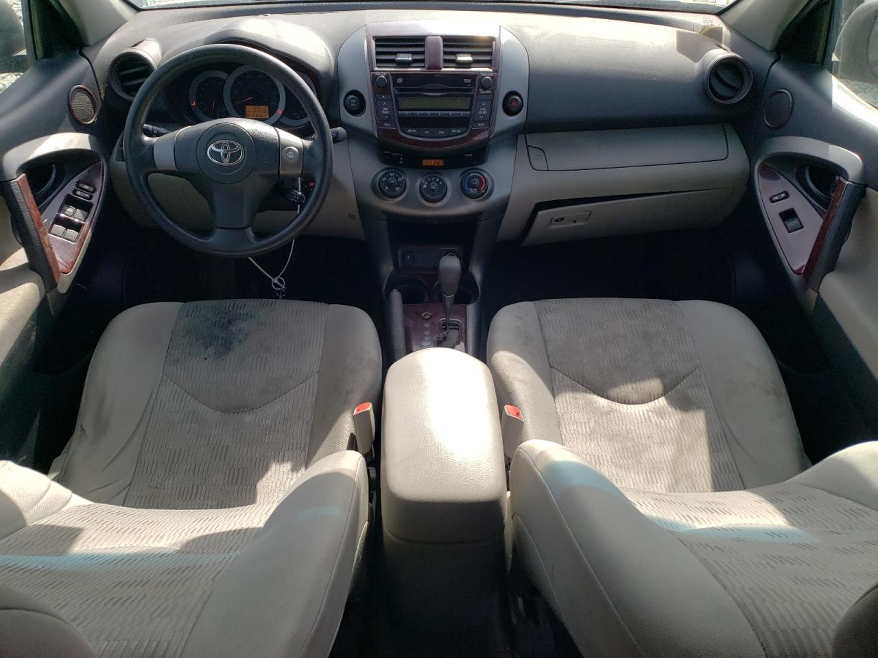 2011 Toyota RAV 4 - Image 8