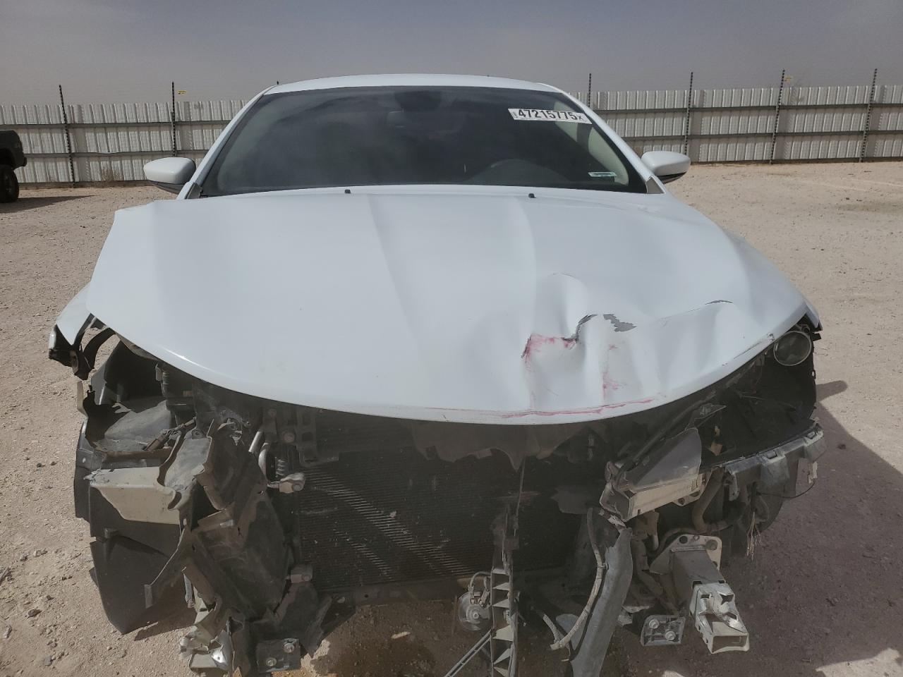 2016 Chrysler 200 - Image 5