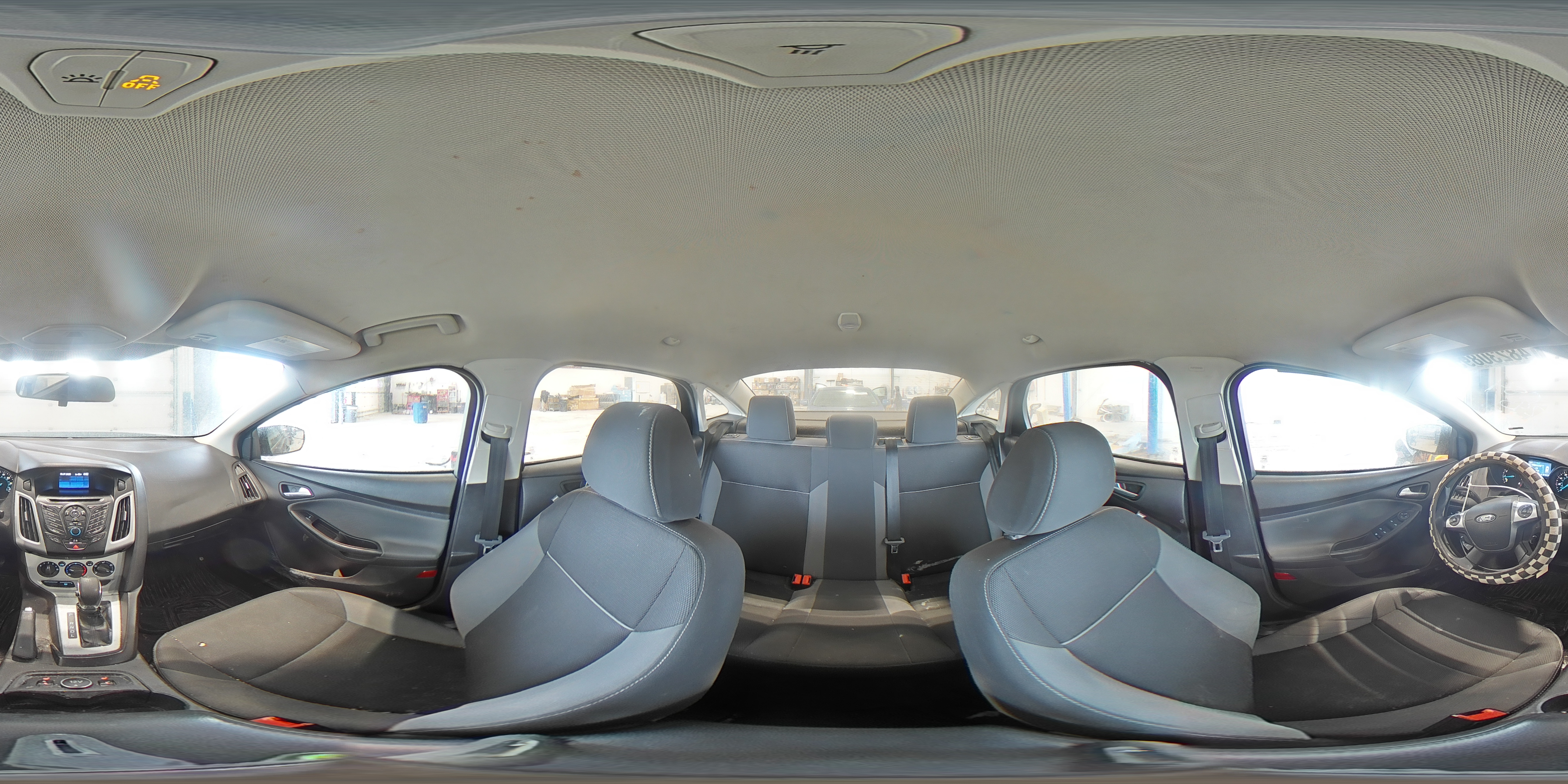 2014 Ford Focus - Image 12
