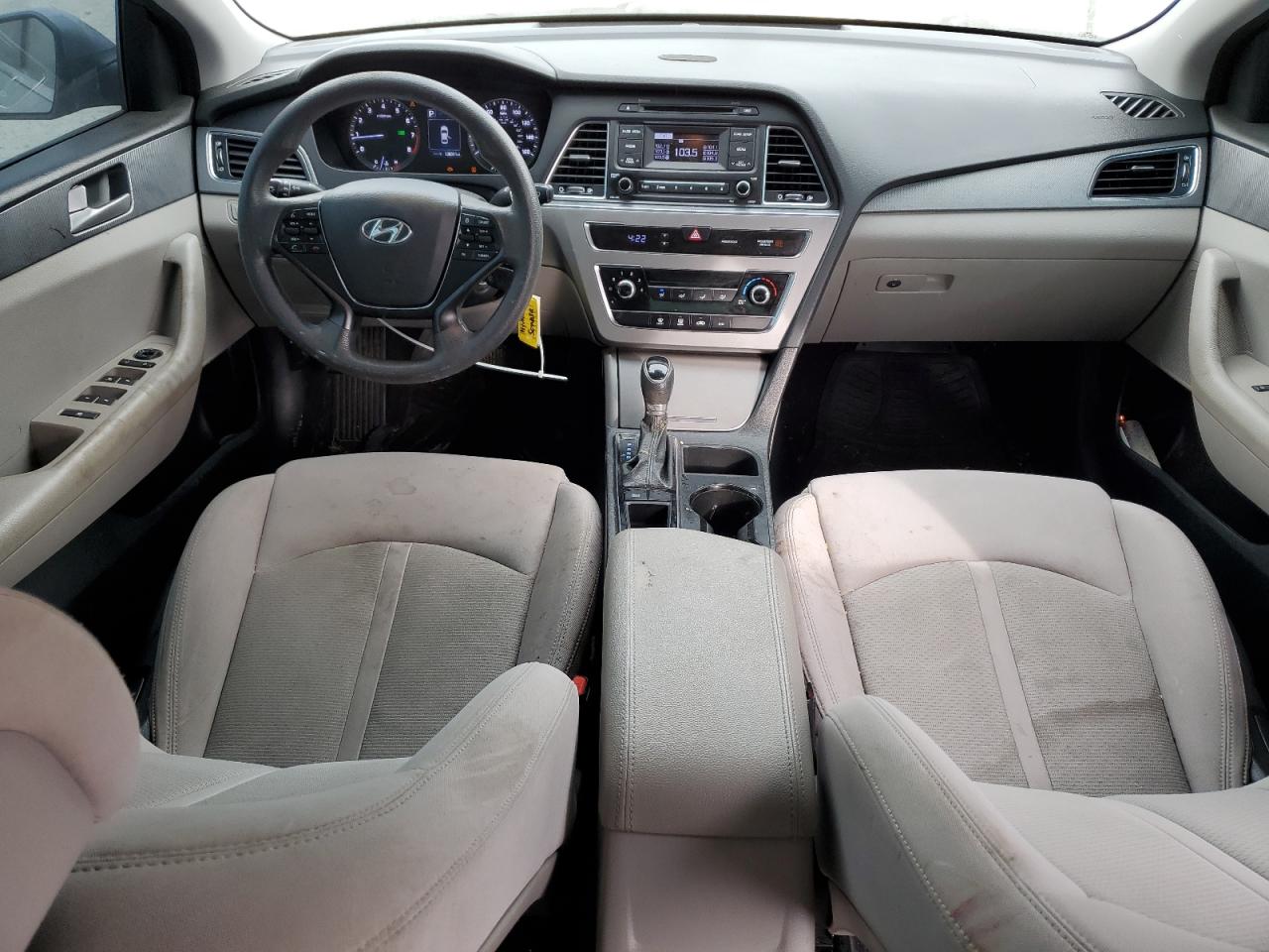 2017 Hyundai Sonata - Image 8