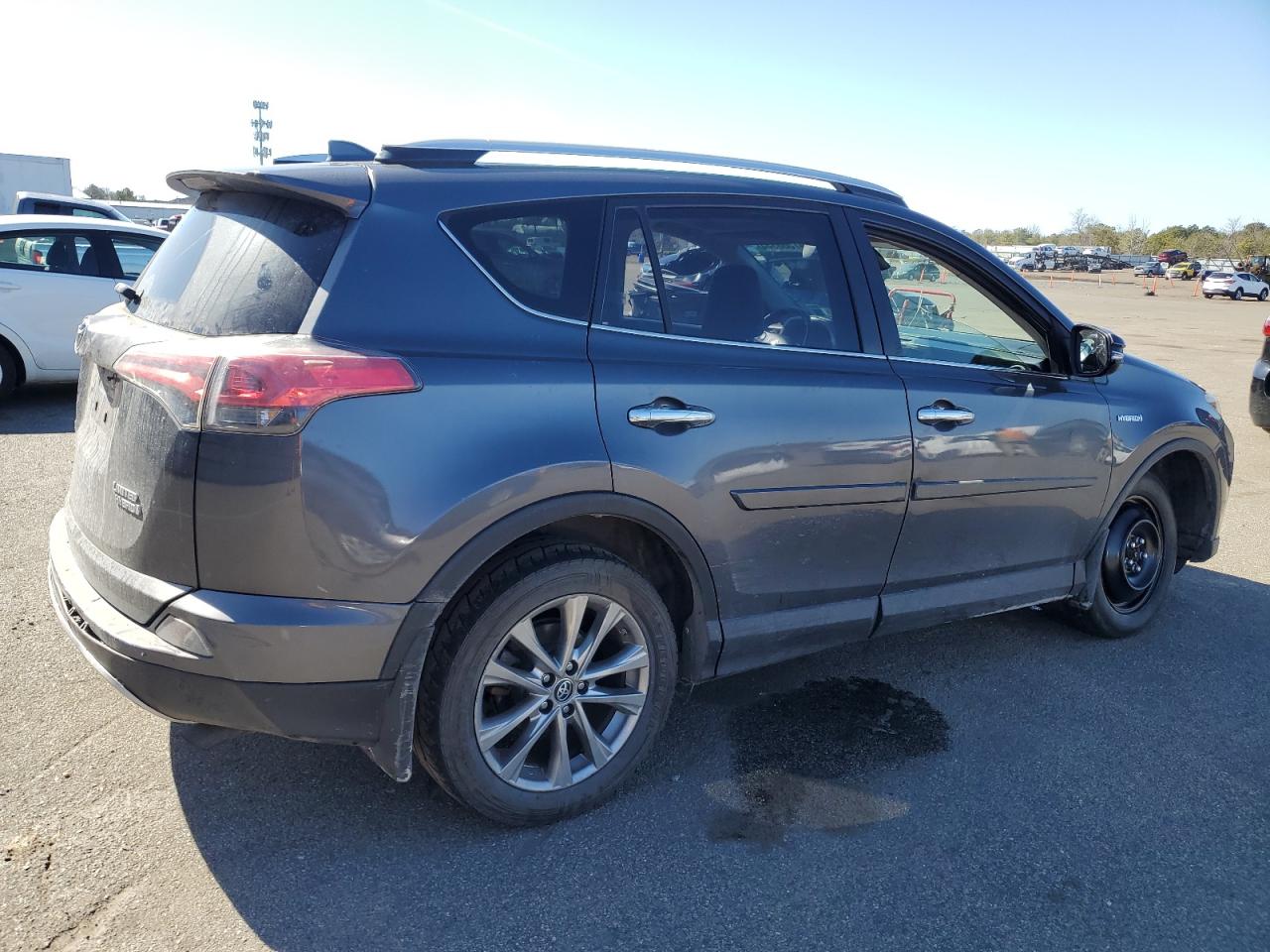 2016 Toyota RAV 4 - Image 3