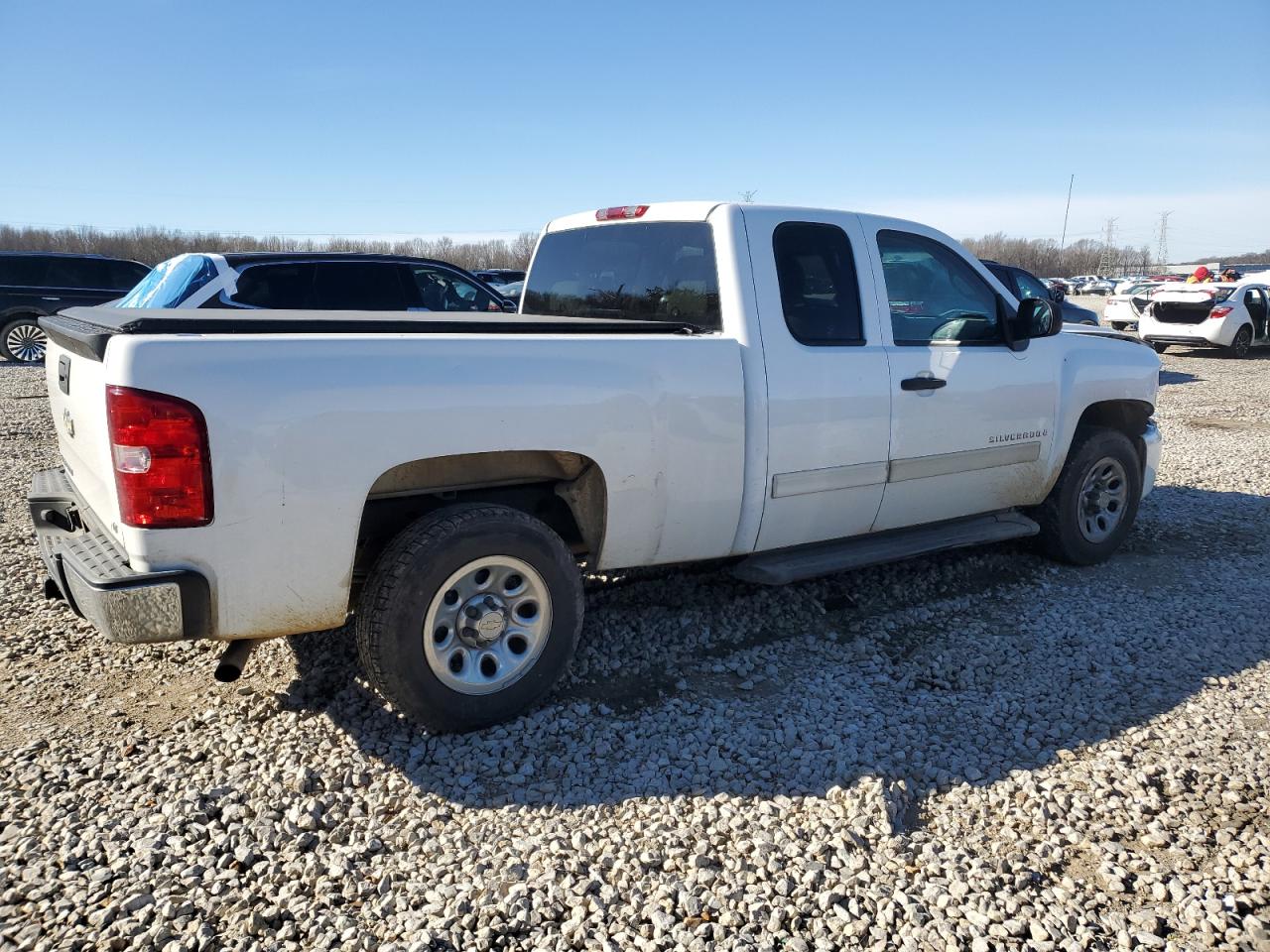 2009 Chevrolet Silverado - Image 3
