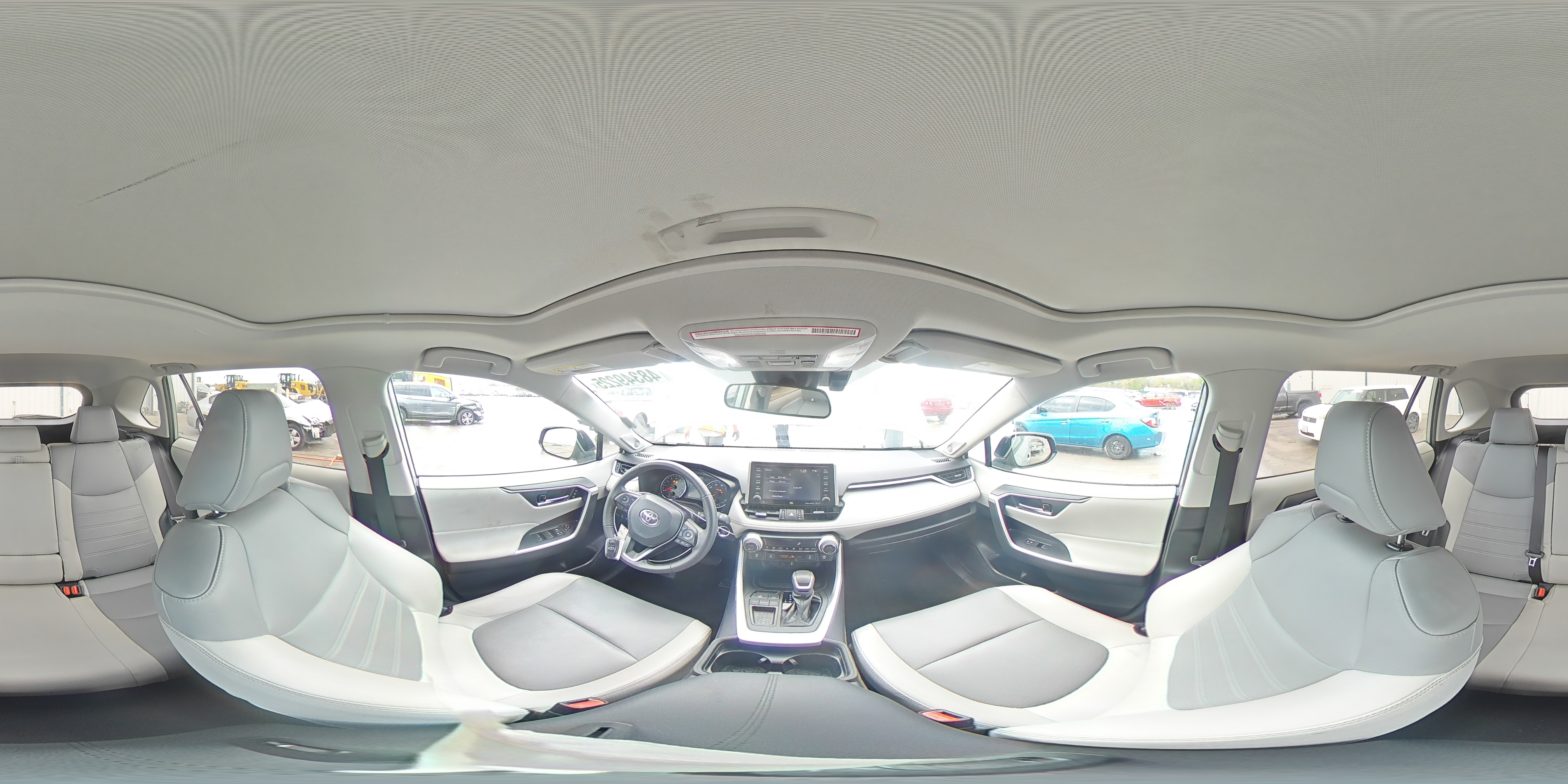 2021 Toyota RAV 4 - Image 16