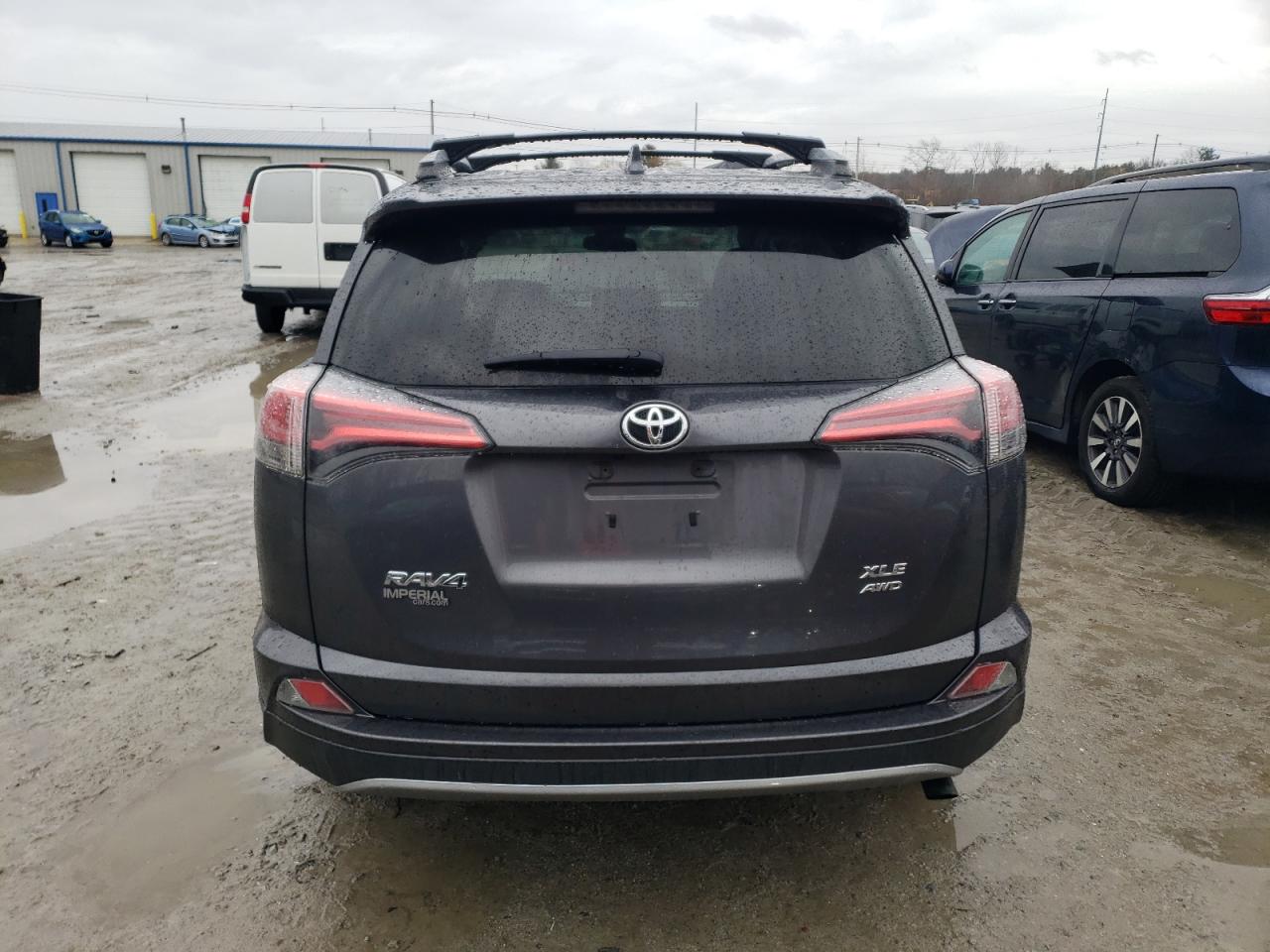 2017 Toyota RAV 4 - Image 6