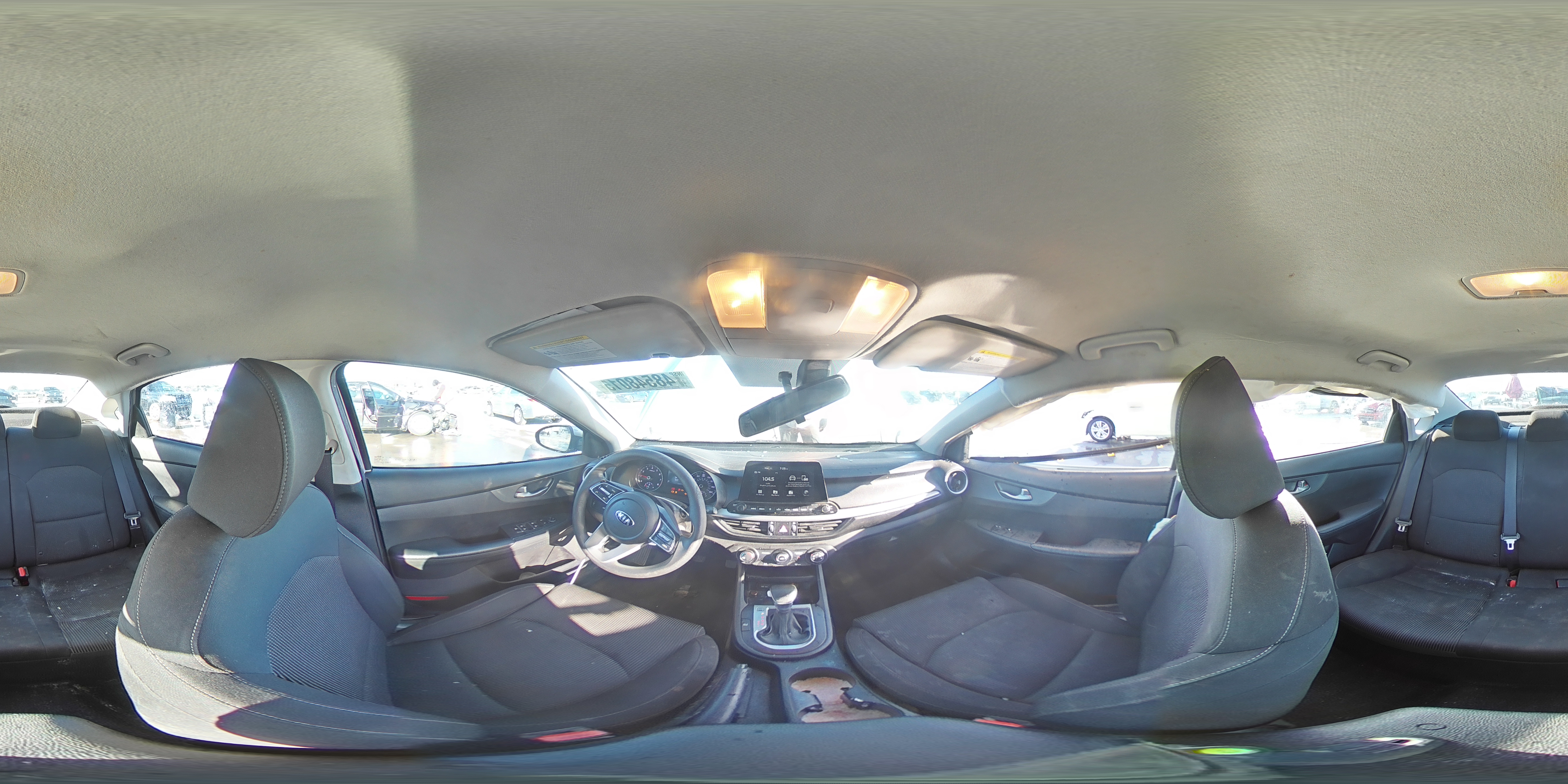 2020 Kia Forte - Image 15