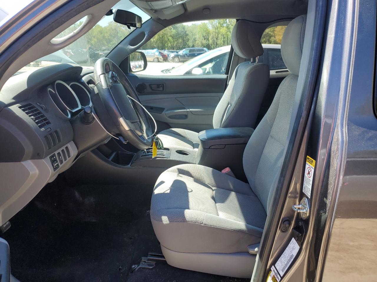 2014 Toyota Tacoma - Image 7