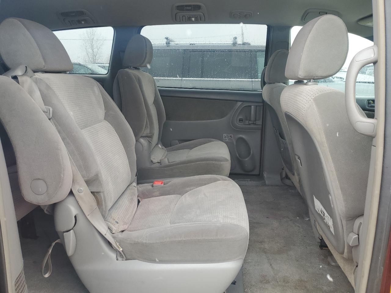 2008 Toyota Sienna - Image 11