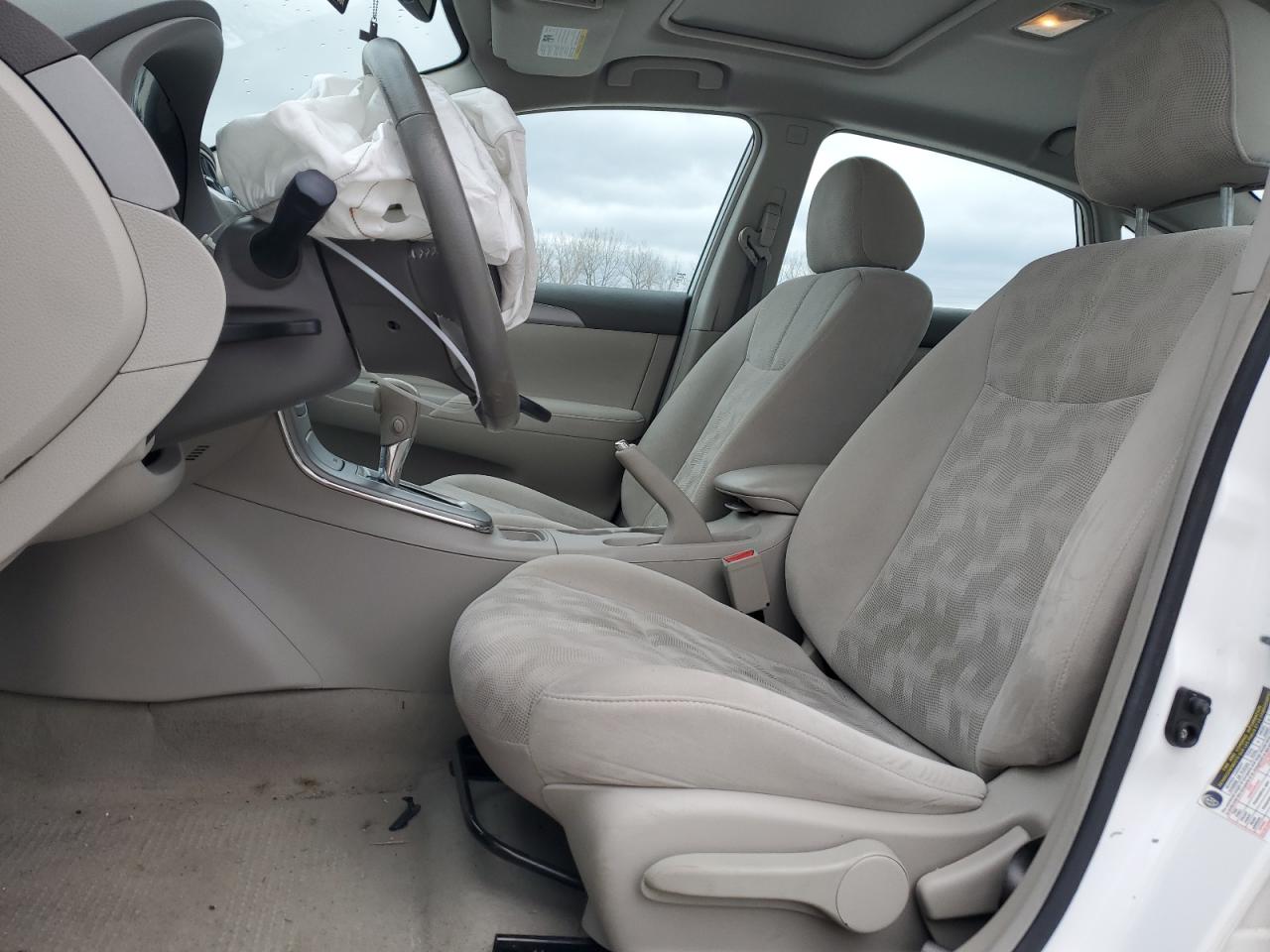 2013 Nissan Sentra - Image 7