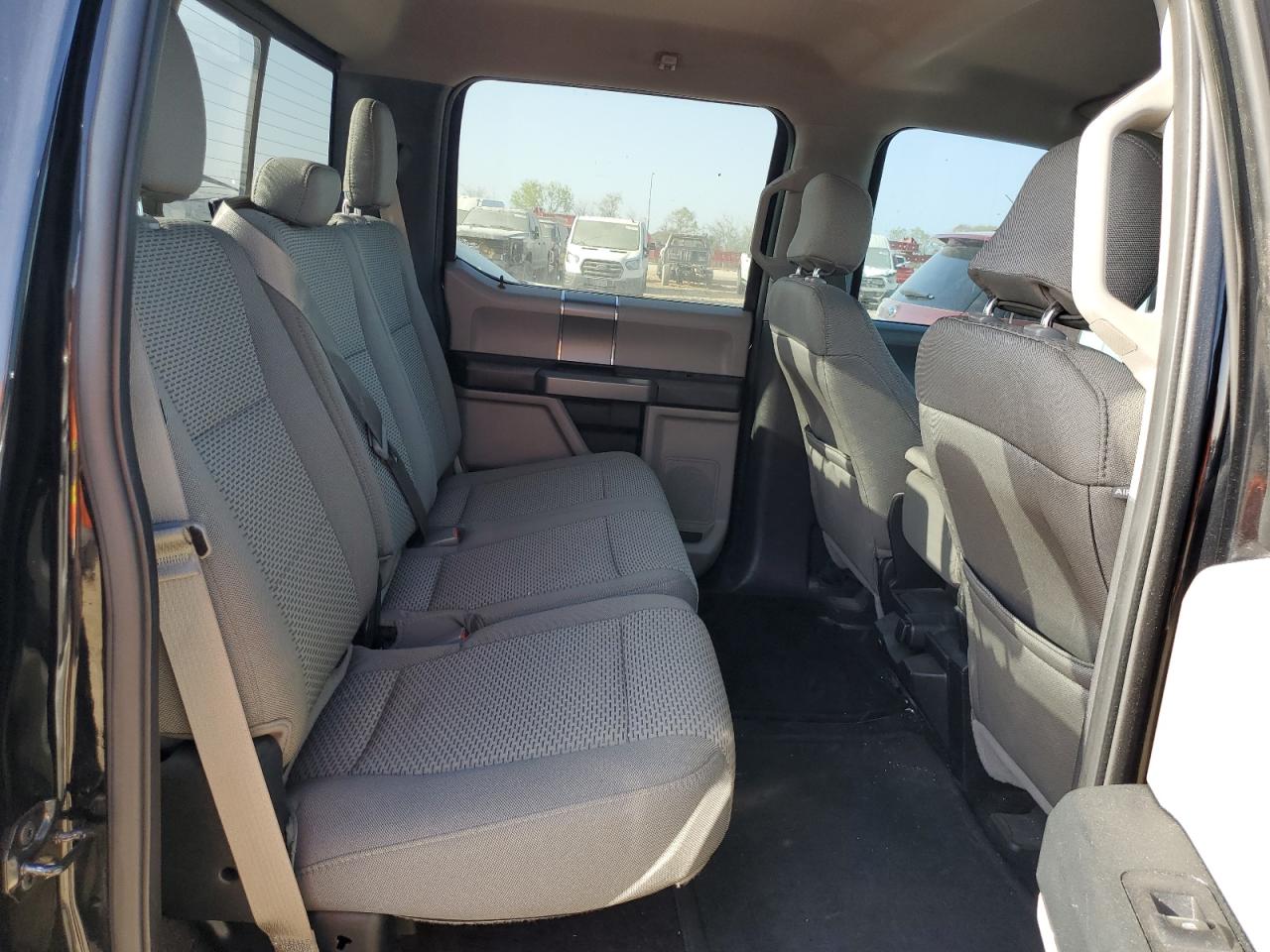 2016 Ford F-150 - Image 10