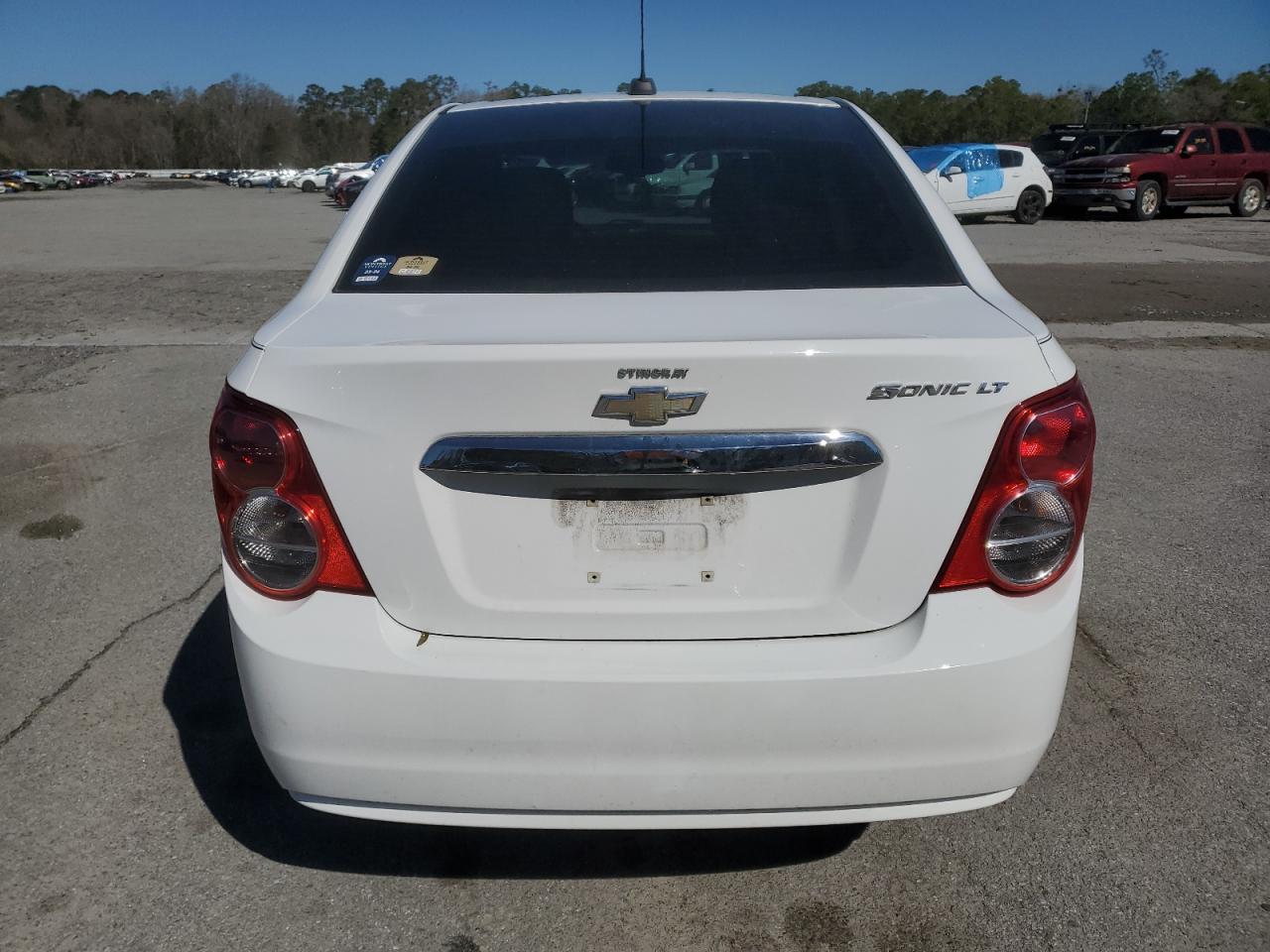 2015 Chevrolet Sonic - Image 6