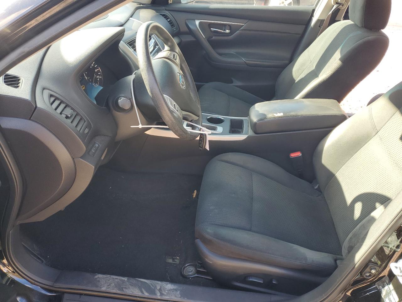2015 Nissan Altima - Image 7
