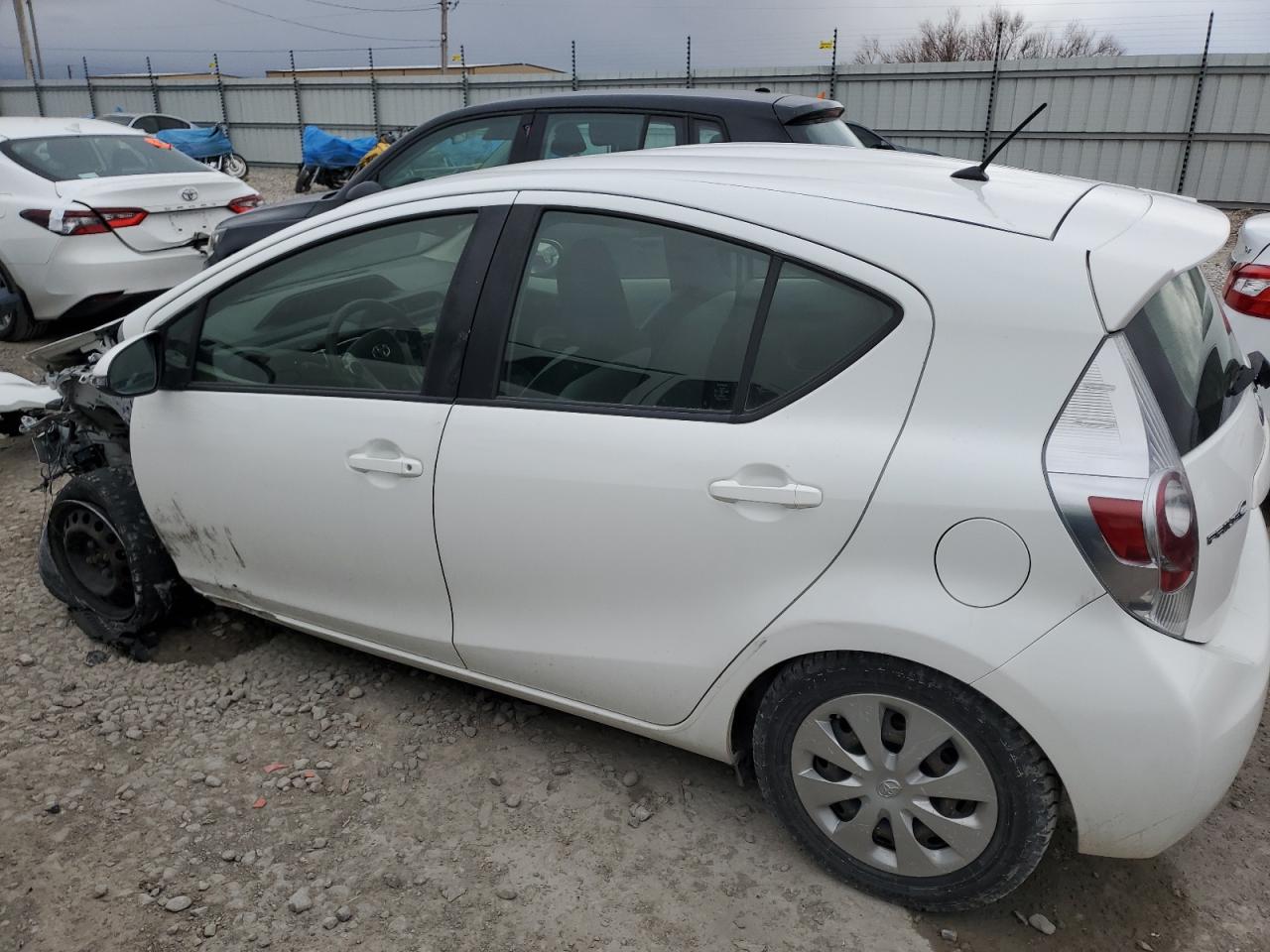 2014 Toyota Prius - Image 2