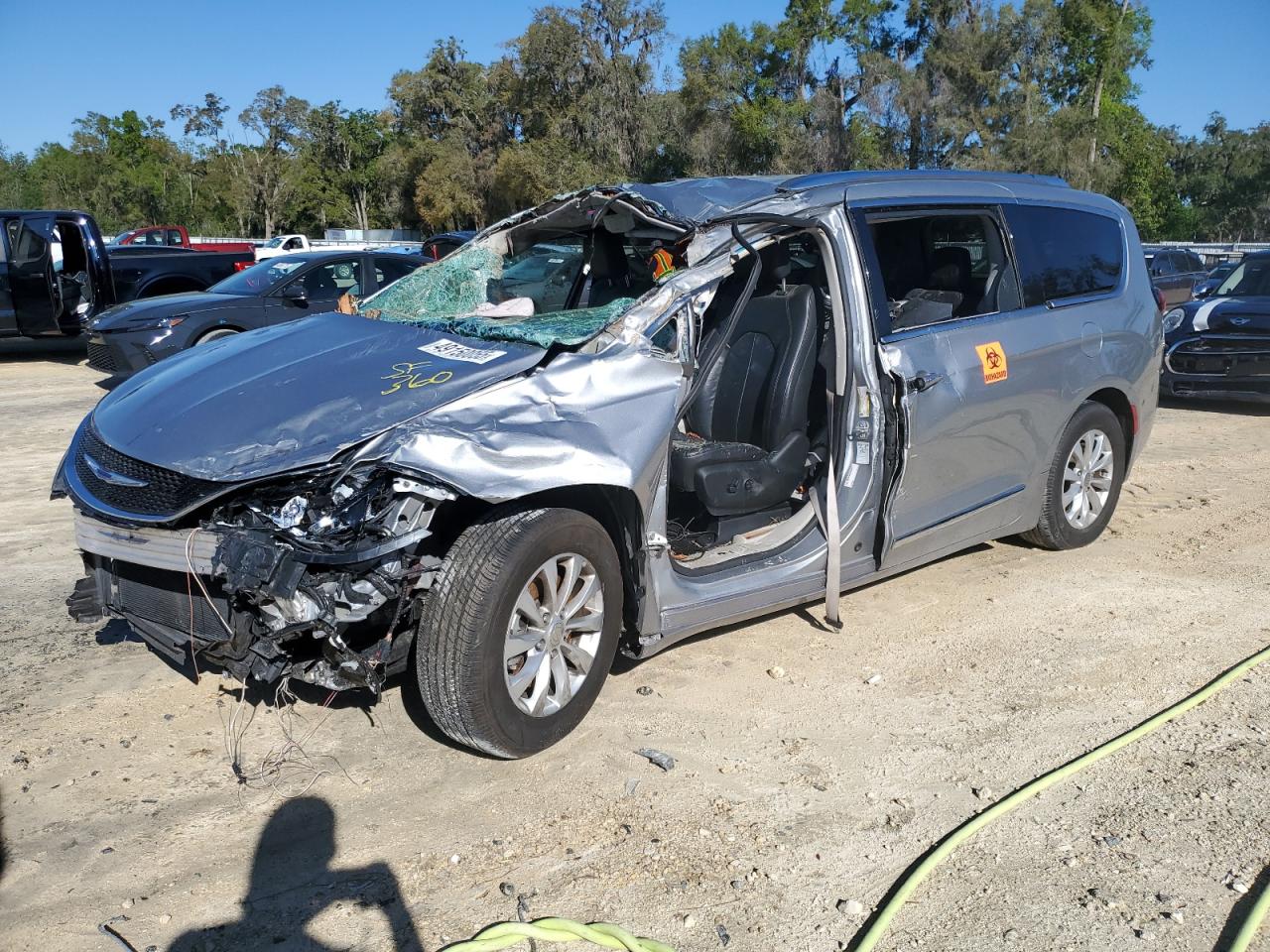 2018 Chrysler Pacifica - Image 1
