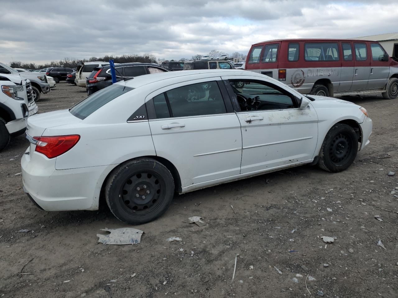 2014 Chrysler 200 - Image 3