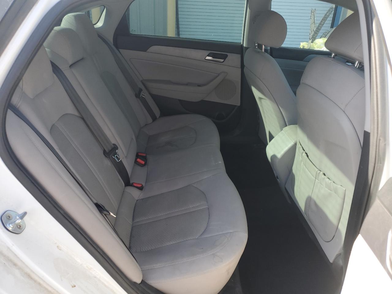 2018 Hyundai Sonata - Image 10
