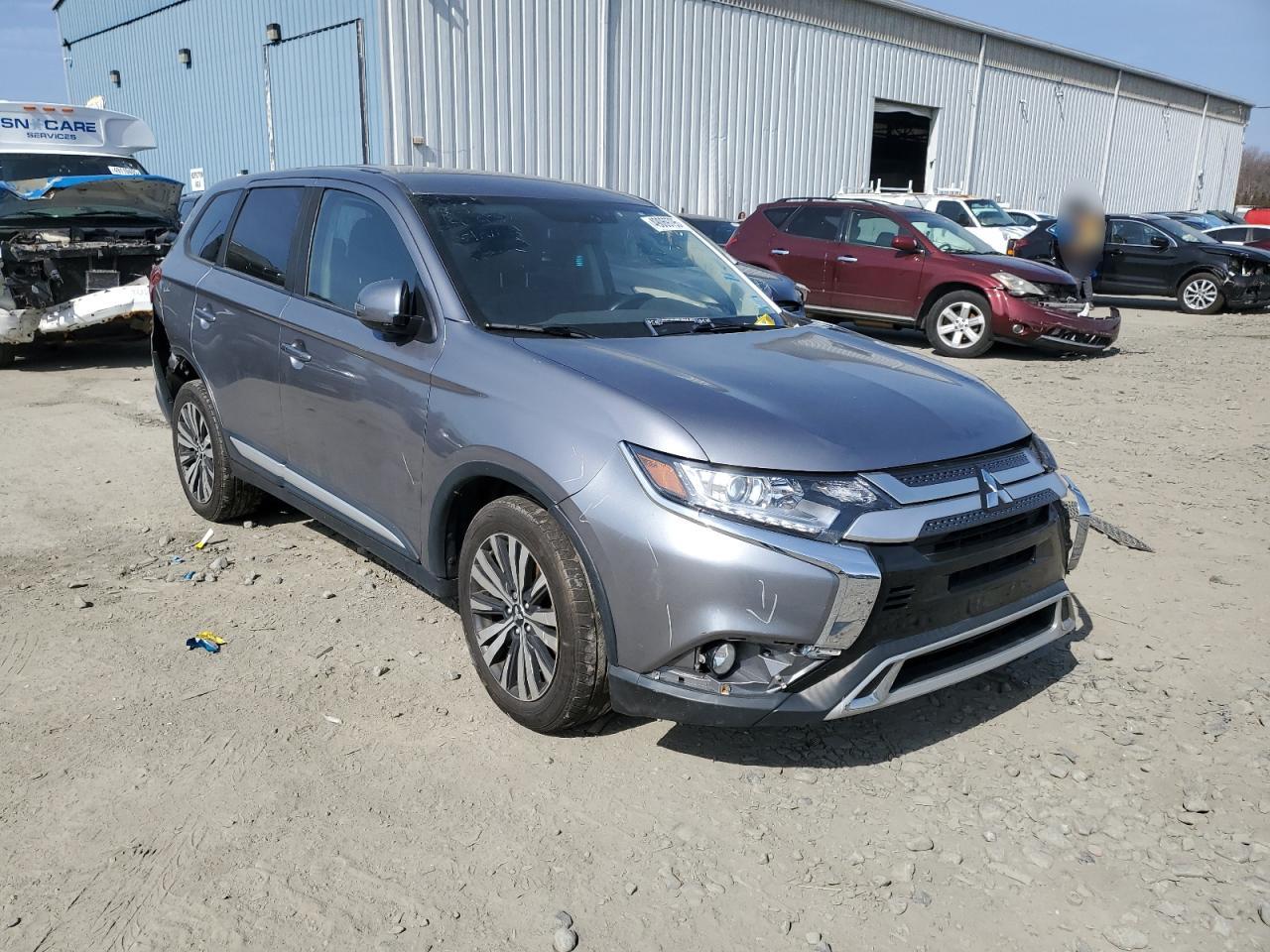 2019 Mitsubishi Outlander - Image 4