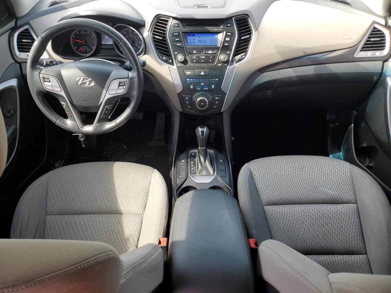 2013 Hyundai Santa Fe - Image 8
