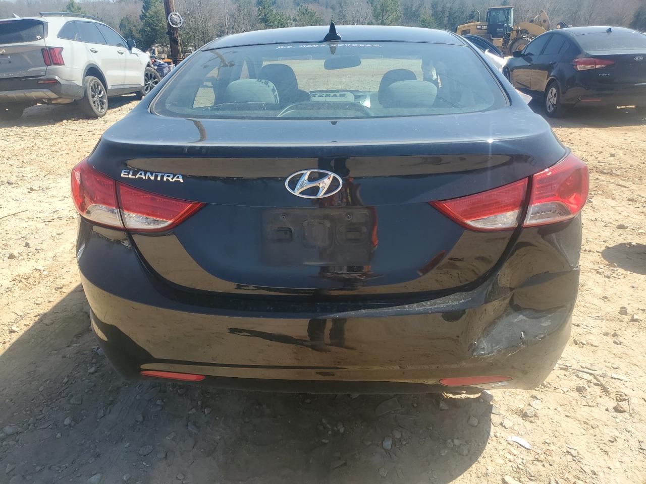 2013 Hyundai Elantra - Image 6