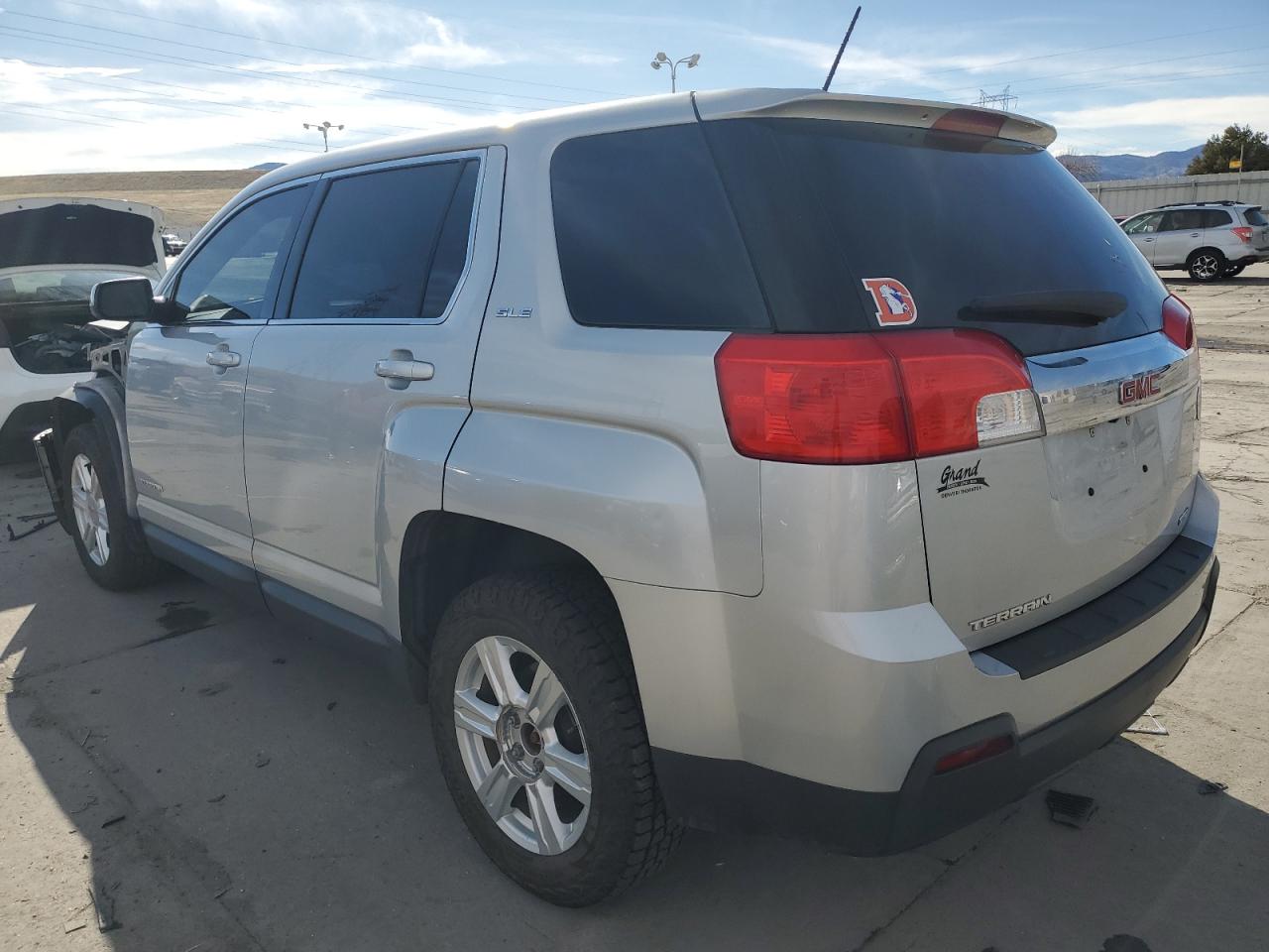 2015 GMC Terrain - Image 2