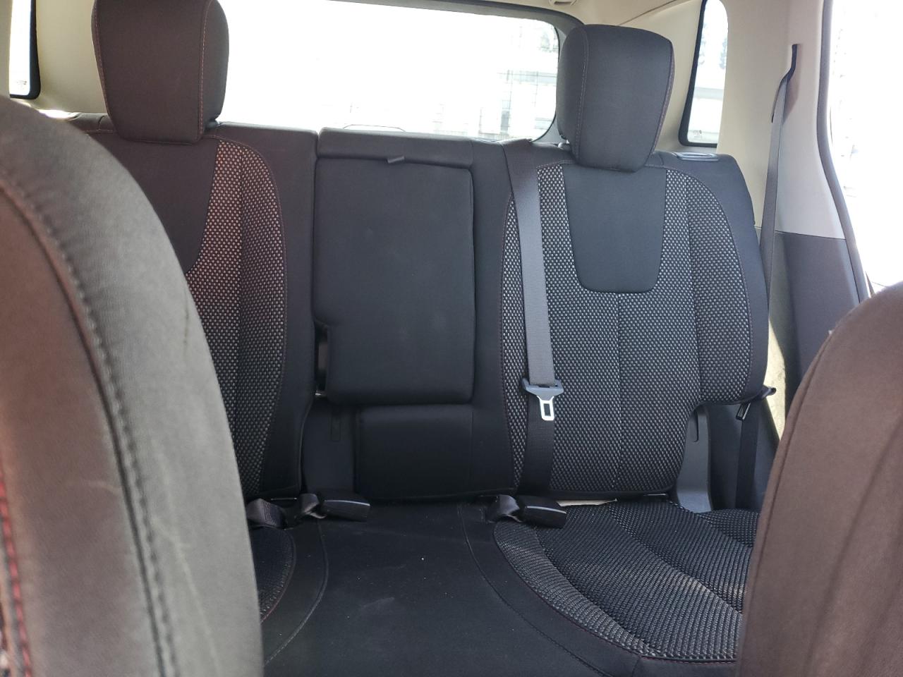 2017 GMC Terrain - Image 10