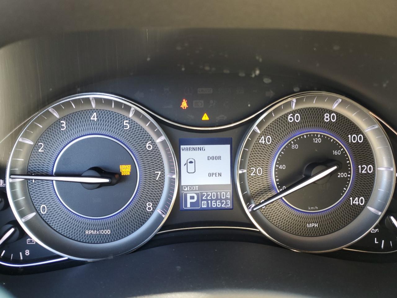 2012 Infiniti QX56 - Image 9