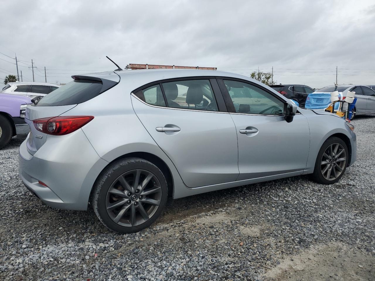 2018 Mazda 3 - Image 3