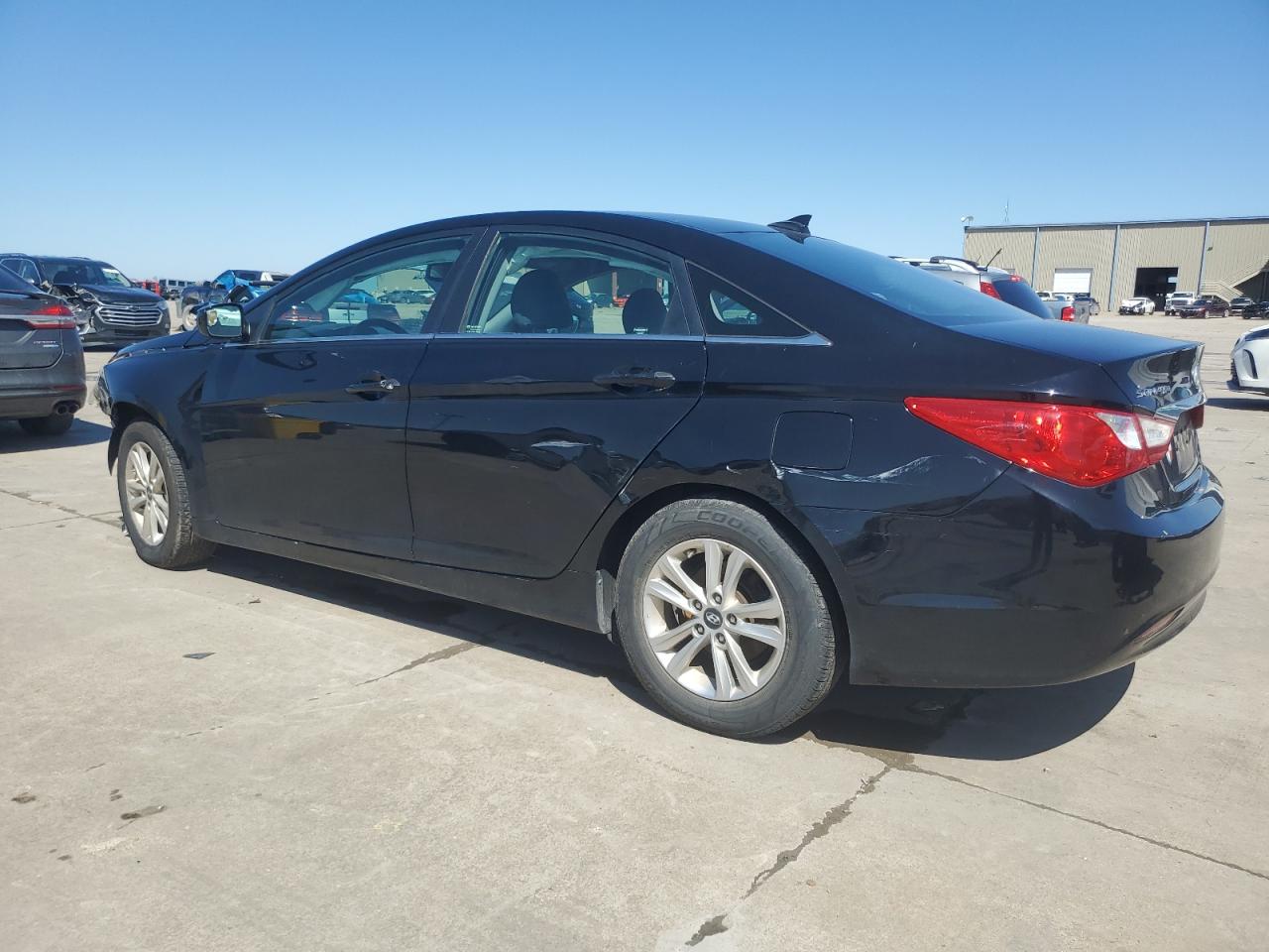2013 Hyundai Sonata - Image 2