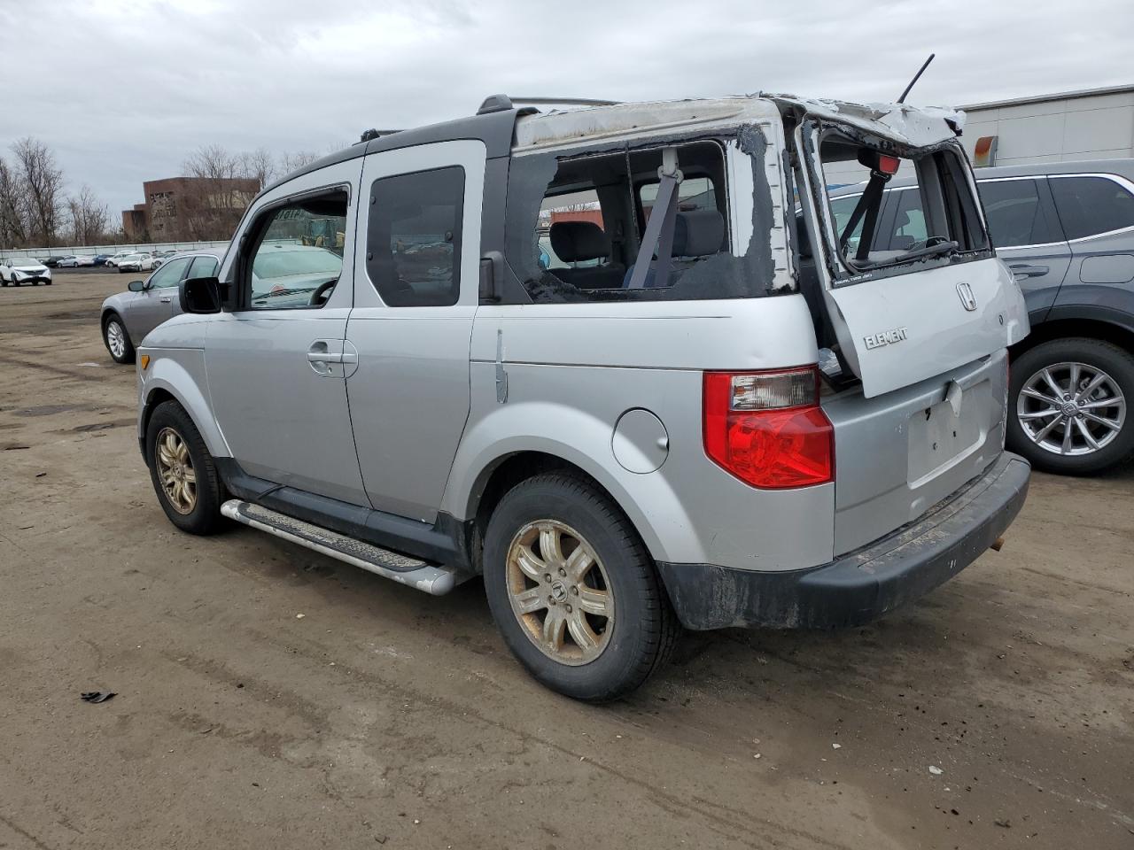 2006 Honda Element - Image 2