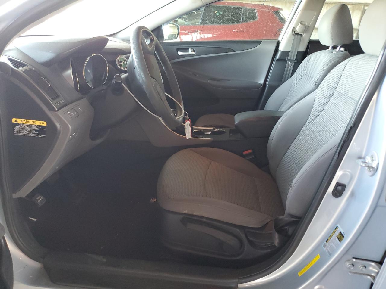 2012 Hyundai Sonata - Image 7