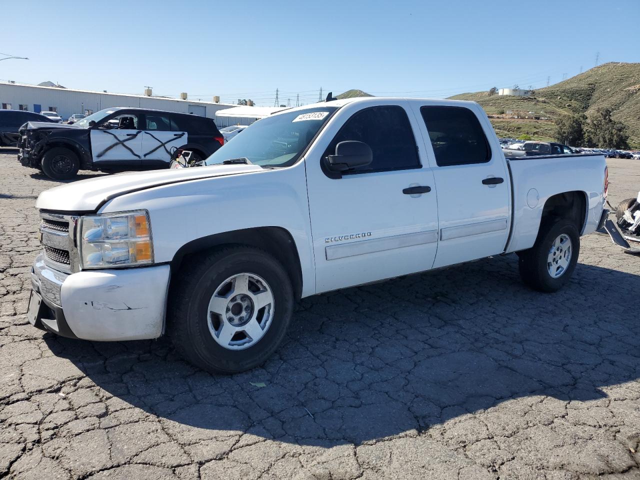 2011 Chevrolet Silverado - Image 1