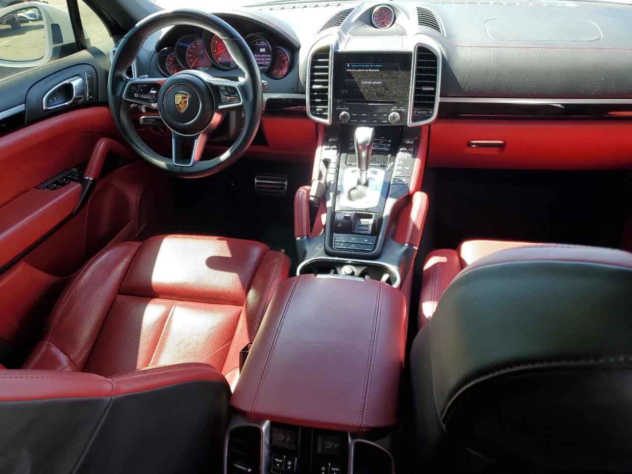 2018 Porsche Cayenne S VIN: WP1AB2A27JLA61046 Lot: 49083785