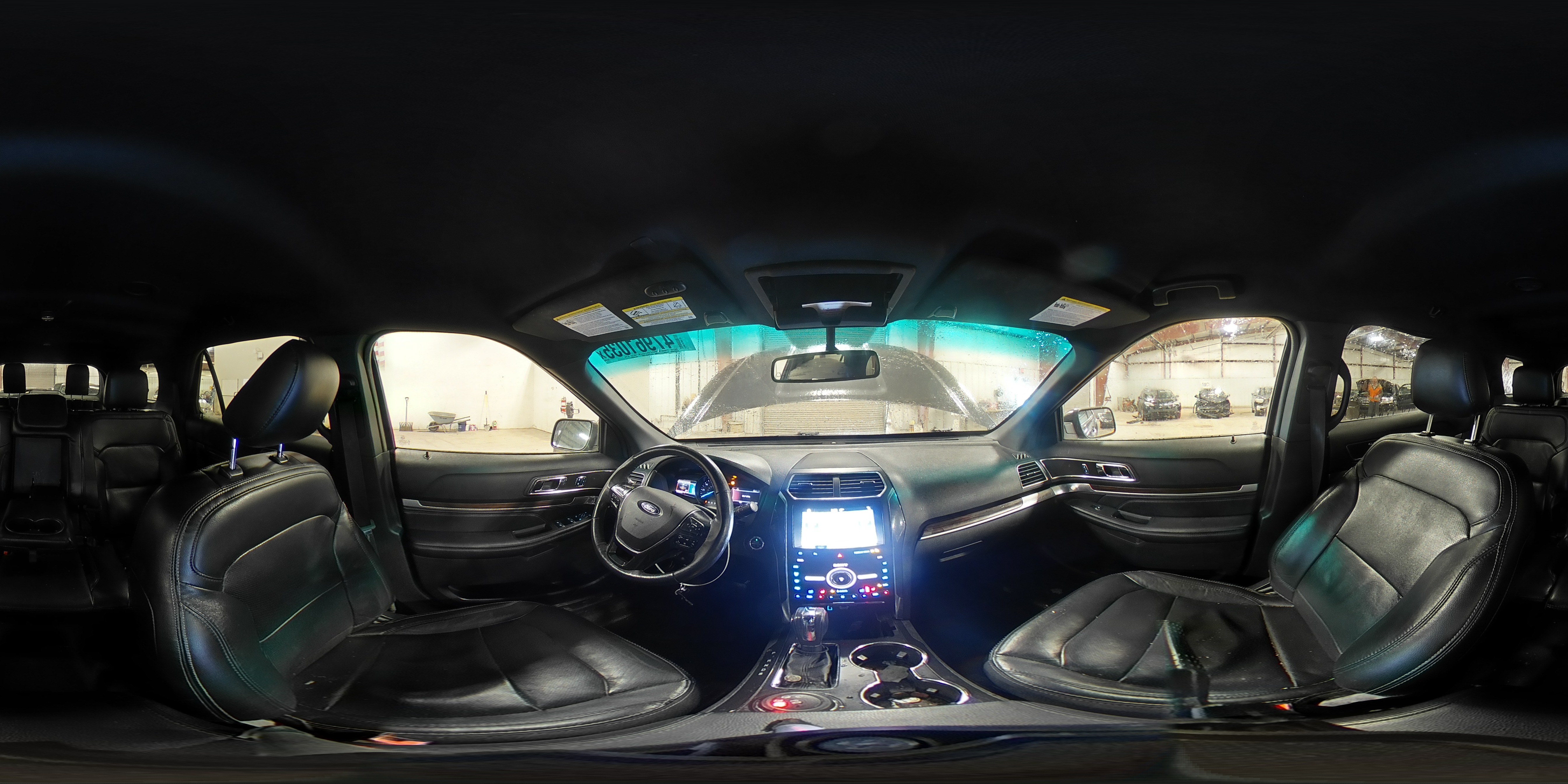 2019 Ford Explorer - Image 14