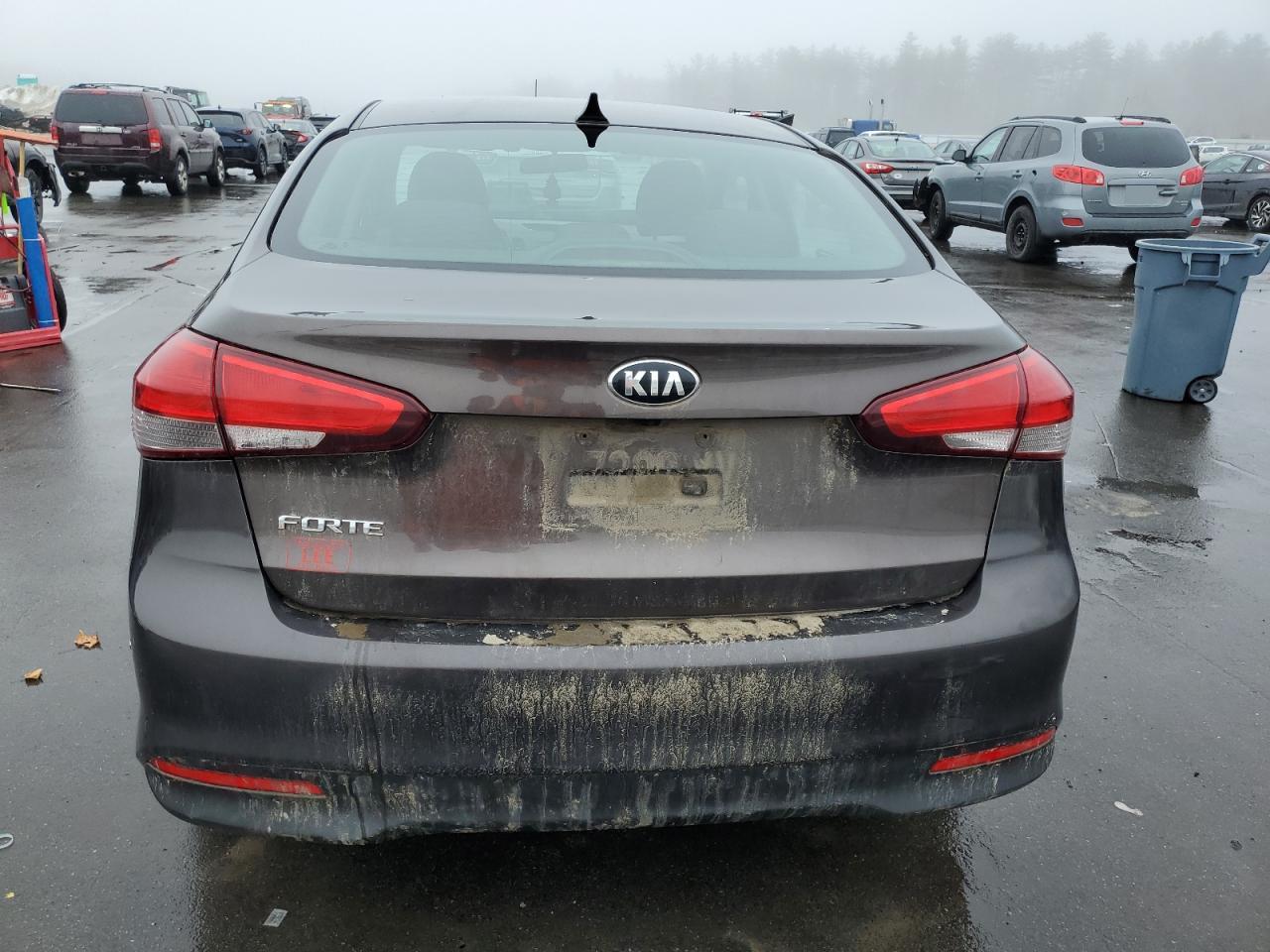 2017 Kia Forte - Image 6