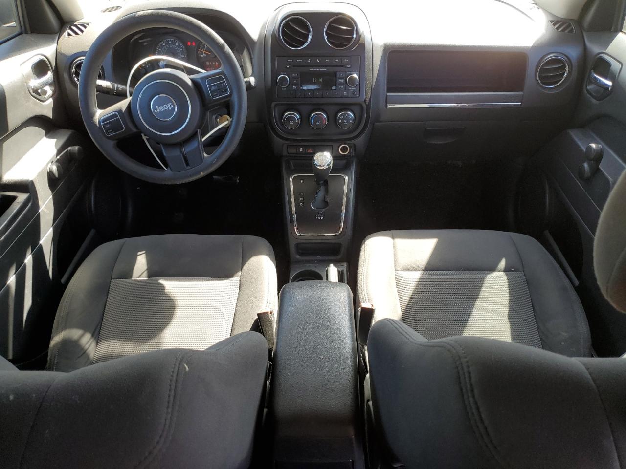 2015 Jeep Liberty (Patriot) - Image 8