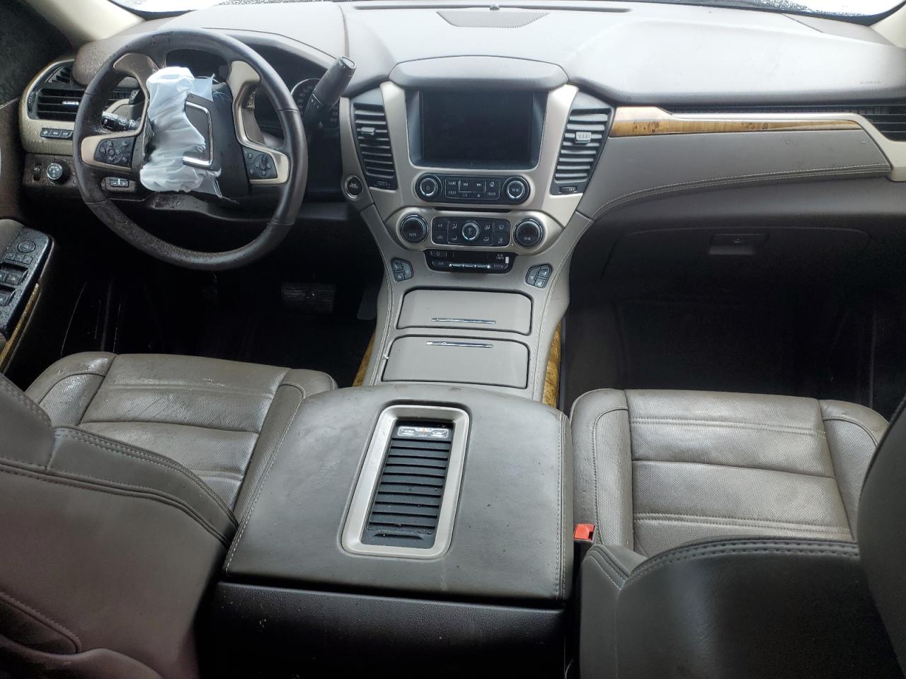 2016 GMC Yukon - Image 8