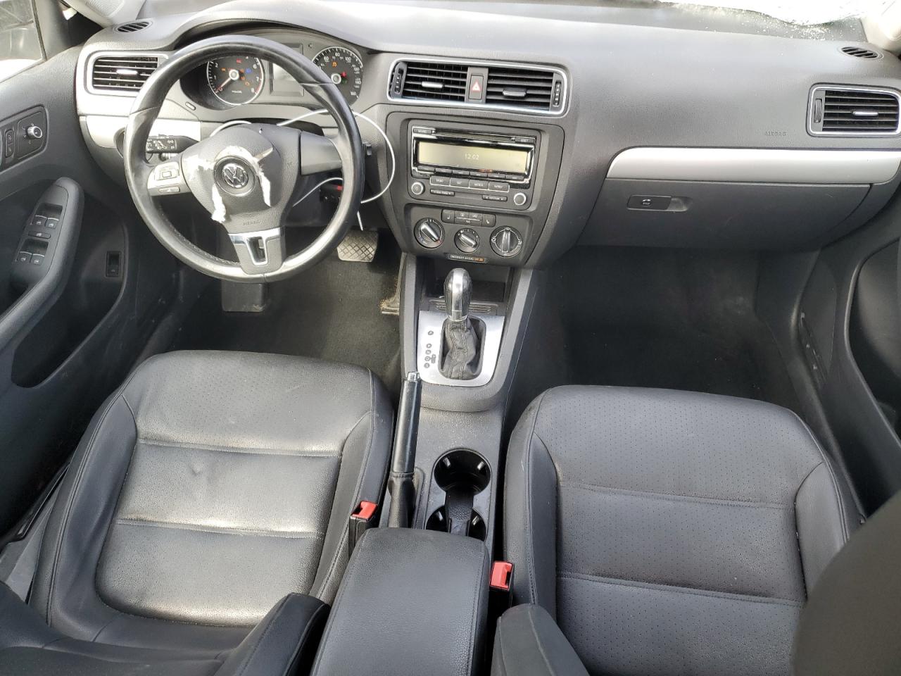 2014 Volkswagen Jetta - Image 8