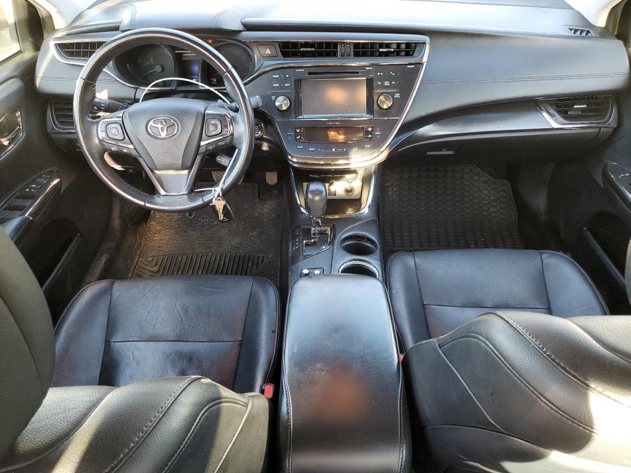 2018 Toyota Avalon - Image 8