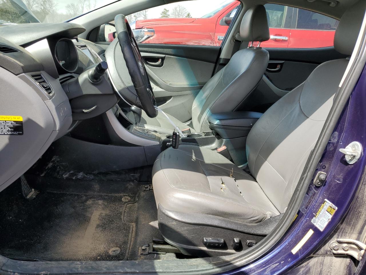 2013 Hyundai Elantra - Image 7