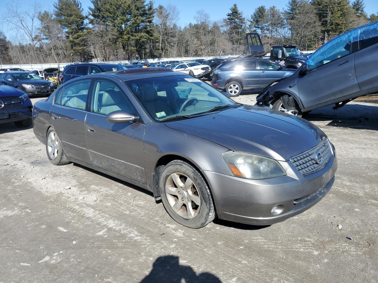2005 Nissan Altima - Image 4